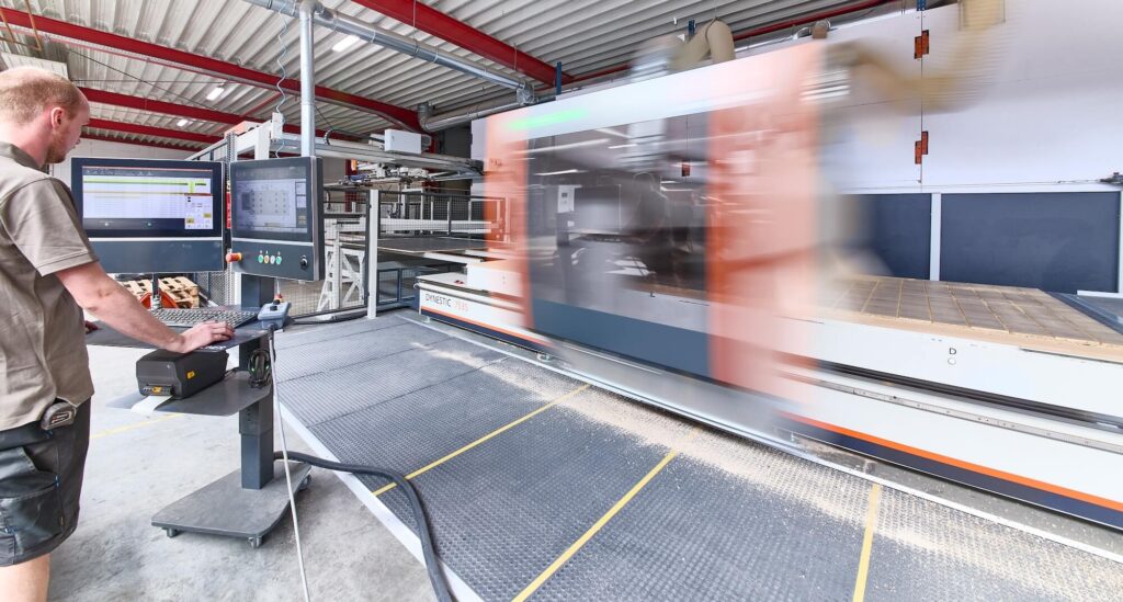 cnc fraesemaschine holz giesguth